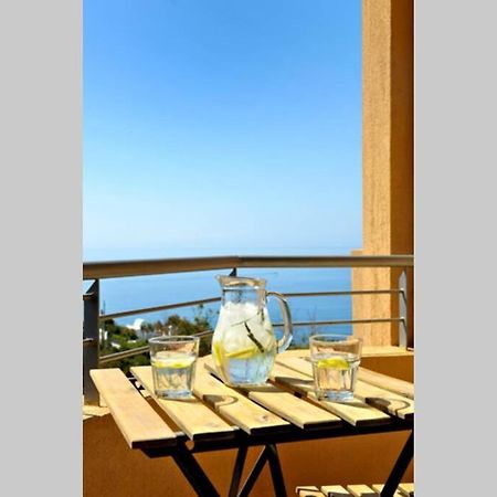 Wonderful Eco Friendly Villa Augustine Ampelo Luaran gambar