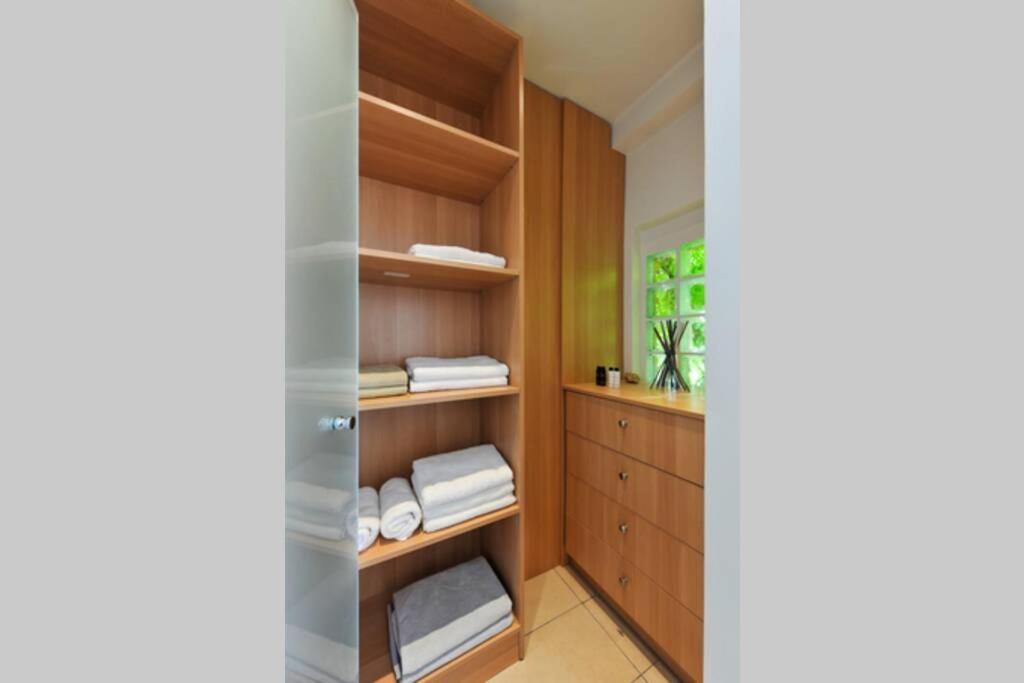 Wonderful Eco Friendly Villa Augustine Ampelo Luaran gambar