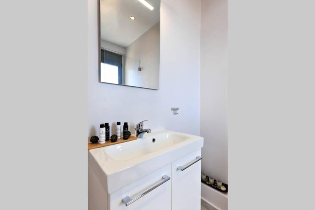 Wonderful Eco Friendly Villa Augustine Ampelo Luaran gambar