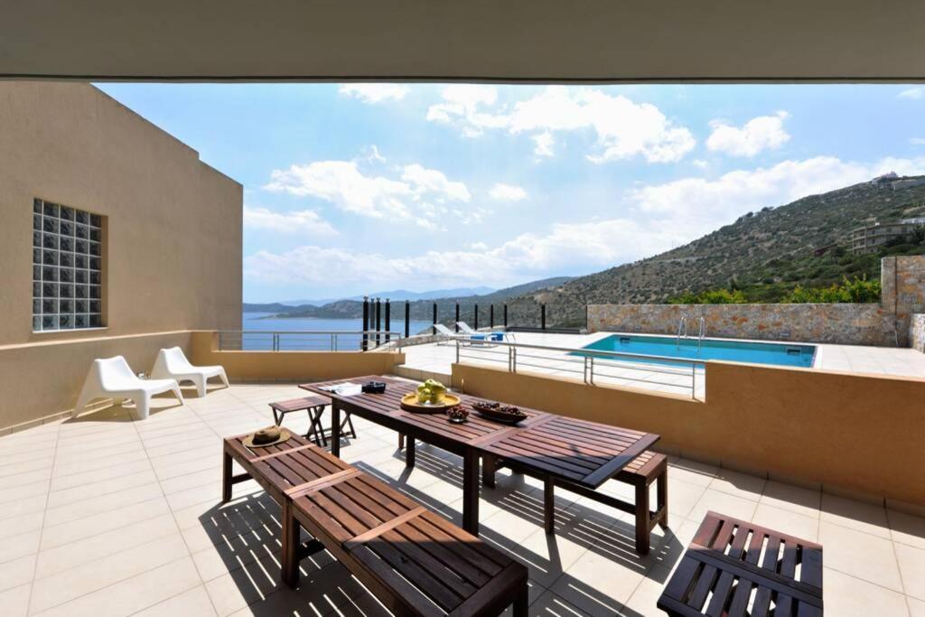 Wonderful Eco Friendly Villa Augustine Ampelo Luaran gambar