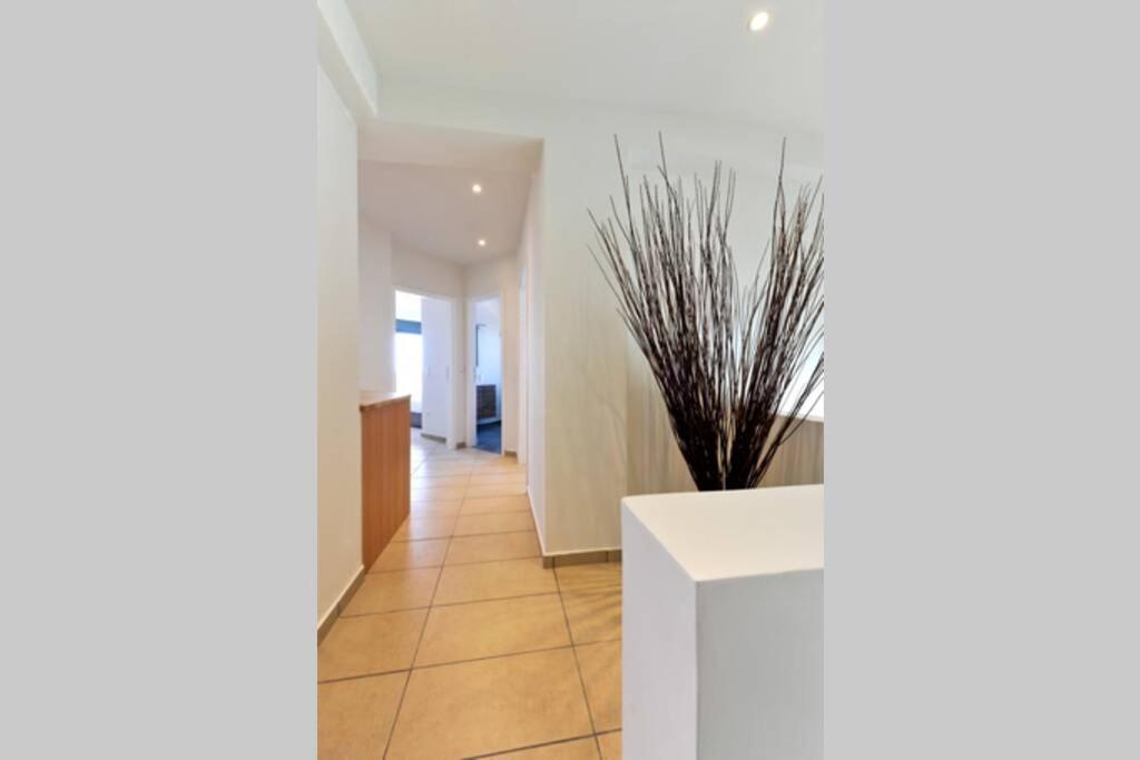 Wonderful Eco Friendly Villa Augustine Ampelo Luaran gambar